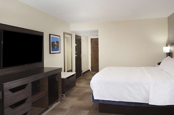 Studio, 1 King Bed, Accessible (Hearing)
