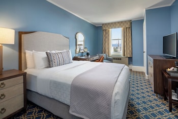 Traditional Room, 1 Queen Bed, Harbor View