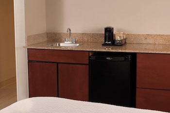 Room, Multiple Beds, Balcony