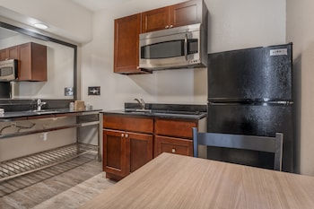 Superior Room, 1 King Bed, Non Smoking, Kitchen
