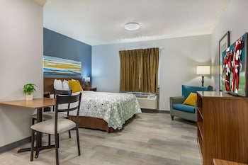 Studio, 1 Queen Bed, Non Smoking