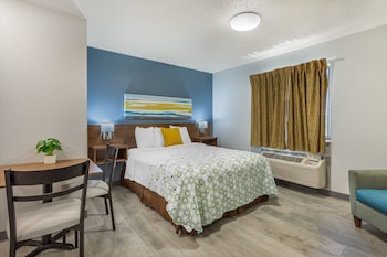 Studio, 1 Queen Bed, Non Smoking
