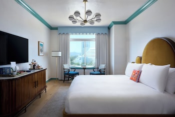 Room, 1 King Bed (Coastal View)