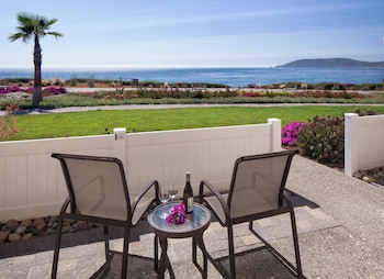 Room, 1 King Bed, Fireplace, Ocean View (Patio)
