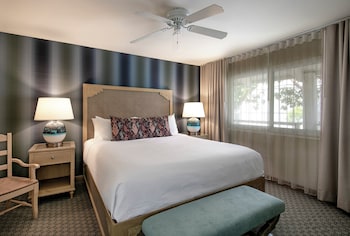 Suite, 1 King Bed with Sofa bed, Balcony, Ocean View
