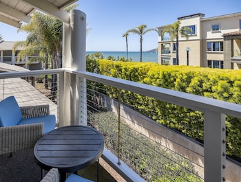 2 Queen Partial Ocean View
