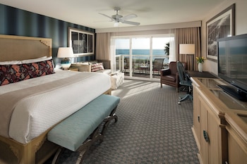 Deluxe Room, 1 King Bed with Sofa bed, Balcony, Ocean View