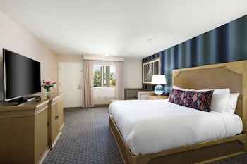Room, 1 King Bed, Accessible (Compass)