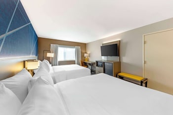 Standard Room, 2 Queen Beds, Non Smoking