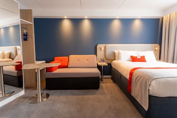 Standard Room, 1 Double Bed with Sofa bed (with Free Hot Breakfast)
