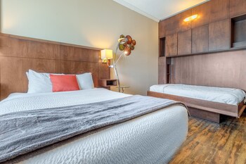 Room, Multiple Beds, Non Smoking