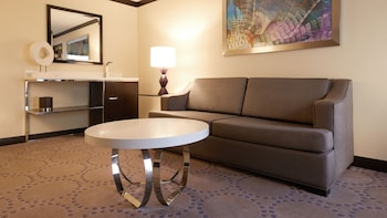 Mountain Tower Executive Suite, 2 Queen Beds, Non-Smoking