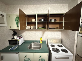 Room, Multiple Beds, Non Smoking
