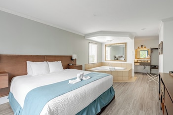 Suite, 1 King Bed, Non Smoking, Jetted Tub
