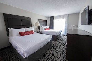Suite, 2 Queen Beds, Non Smoking, Kitchenette (No Pets in room type)