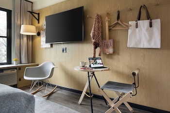 Room, 1 King Bed