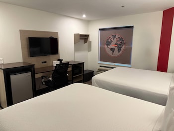 Room, 2 Queen Beds, Non Smoking