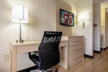 Deluxe Room, 2 Double Beds (Smoke Free)