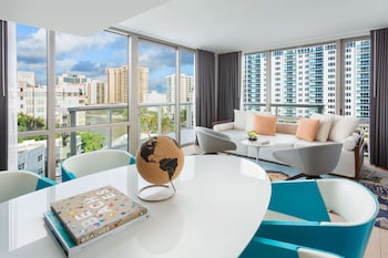 Suite, 1 King Bed, Balcony, Pool View