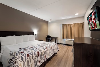 Superior Room, 1 King Bed, Accessible (Smoke Free)