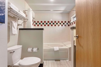 Standard Room, 1 Queen Bed, Non Smoking