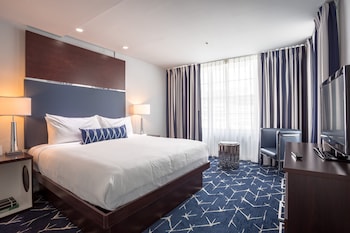 Superior Room, 1 King Bed