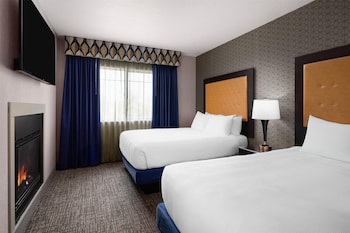 Suite, Multiple Beds, Non Smoking, Fireplace (with Sofabed)