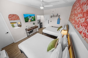 Deluxe Two Queen Beds w/ Kitchenette
