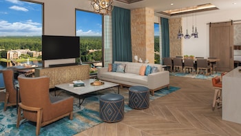 Tower - Presidential Suite. Wheelchair accessible with roll-in shower and option for hearing accessi