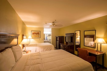 Standard Double Room, 2 Queen Beds