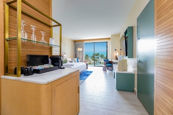 Room (King Ocean)