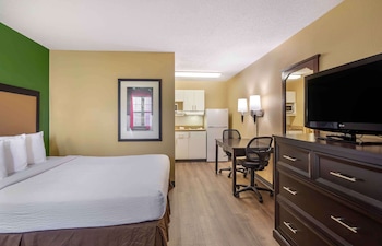 Studio, 1 Queen Bed, Non Smoking