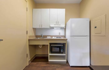 Studio, 1 Queen Bed, Accessible, Non Smoking