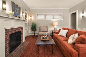 Classic Apartment