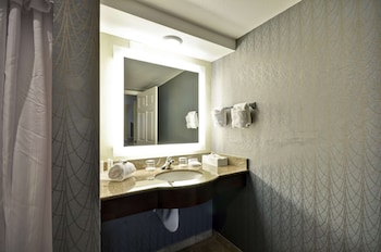 Suite, 2 Queen Beds, Non Smoking
