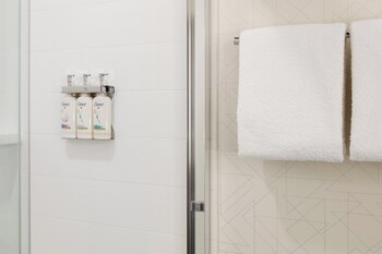 Standard Room, 2 Queen Beds, Hearing Accessible