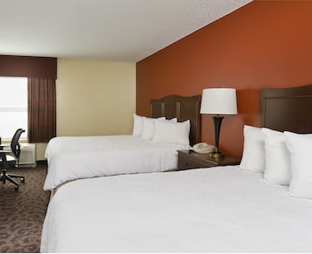Room, 2 Queen Beds, Accessible, Non Smoking
