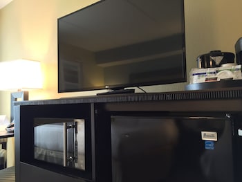 Standard Room, 2 Queen Beds, Accessible