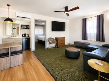 Sedona View King Suite