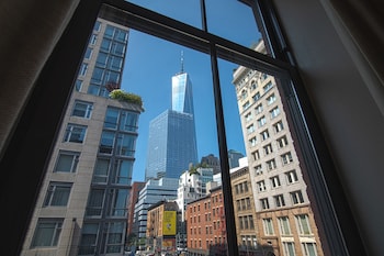 Suite, 2 Full Beds with Sofa Bed (Tribeca)