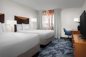 Room, 2 Queen Beds (Hearing Accessible)