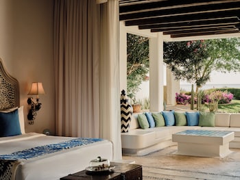 Gardenview King Junior Suite