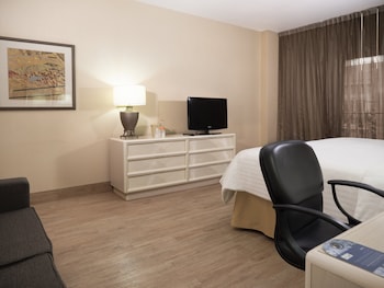 Standard Room, 1 King Bed, Accessible