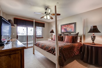 Premier Condo, 2 Bedrooms