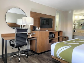 Standard Room, 1 King Bed, Non Smoking, Refrigerator & Microwave