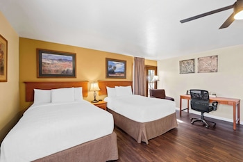 Standard Room, 2 Double Beds, Non Smoking