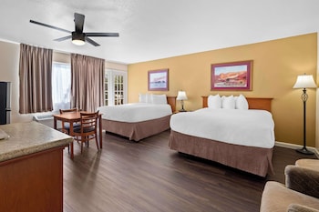 Room, 2 Queen Beds, Accessible, Non Smoking