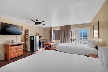 Standard Room, 2 Queen Beds, Non Smoking