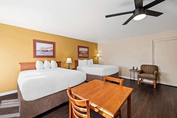 Room, 2 Queen Beds, Accessible, Non Smoking