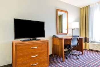 Suite, 1 King Bed, Non Smoking